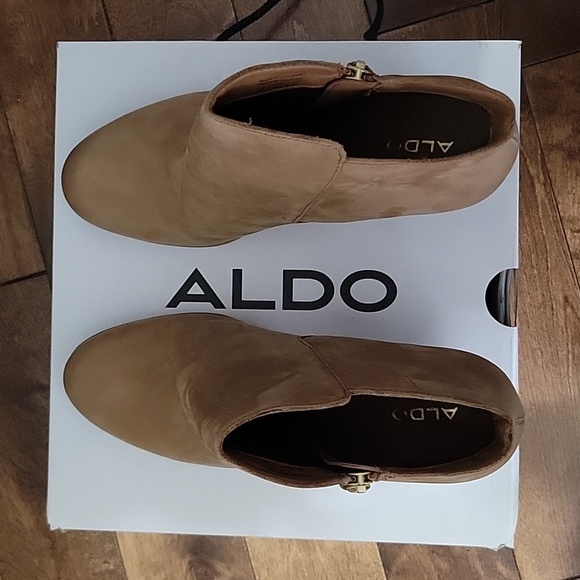 Brand new Aldo suede beige booties - size 10 - Picture 9 of 9
